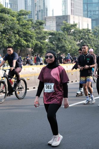Race photo from Assurance Fun Run 2024