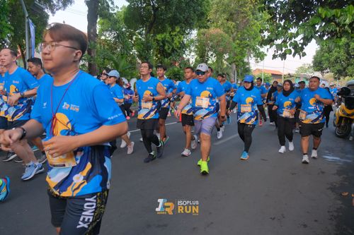 Race photo from Isoplus Run 2024 Surabaya