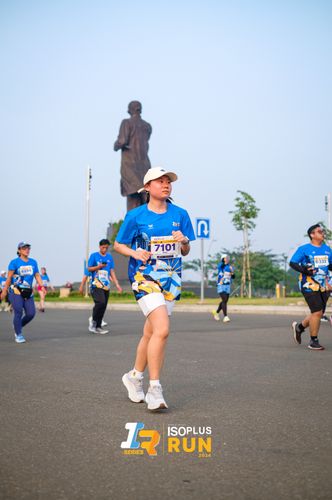 Race photo from ISOPlus Run 2024 Jakarta