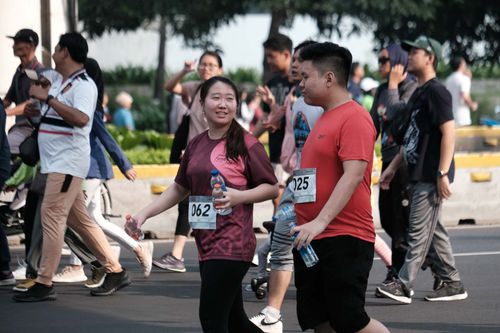 Race photo from Assurance Fun Run 2024