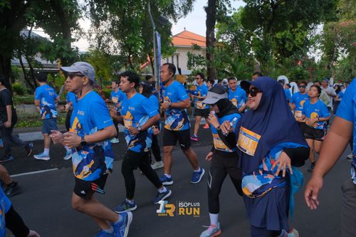 Race photo from Isoplus Run 2024 Surabaya