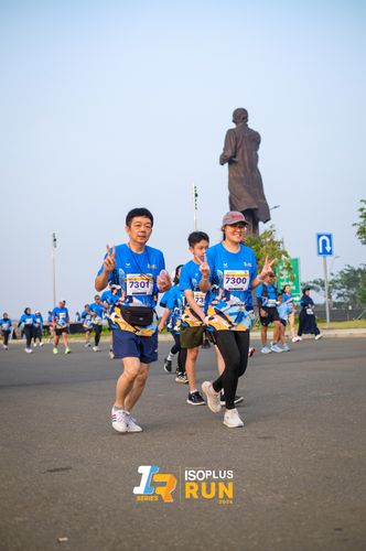Race photo from ISOPlus Run 2024 Jakarta