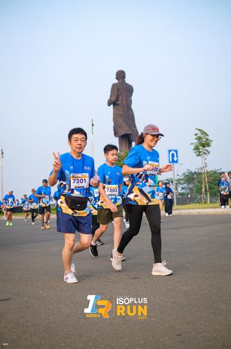 Race photo from ISOPlus Run 2024 Jakarta