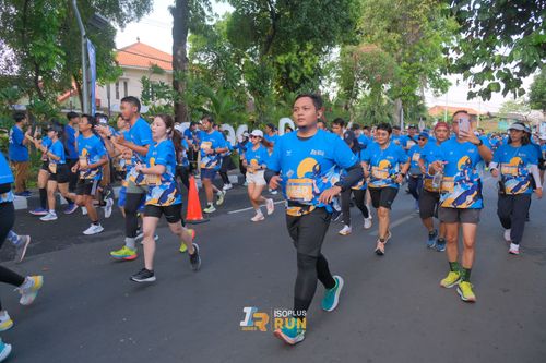 Race photo from Isoplus Run 2024 Surabaya