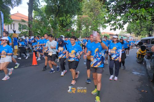 Race photo from Isoplus Run 2024 Surabaya