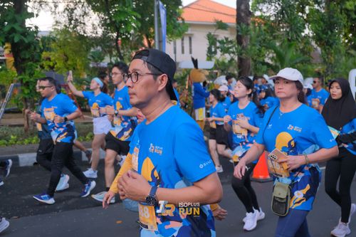 Race photo from Isoplus Run 2024 Surabaya