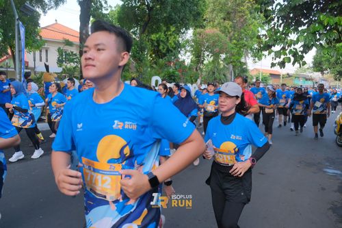 Race photo from Isoplus Run 2024 Surabaya