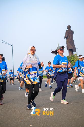 Race photo from ISOPlus Run 2024 Jakarta