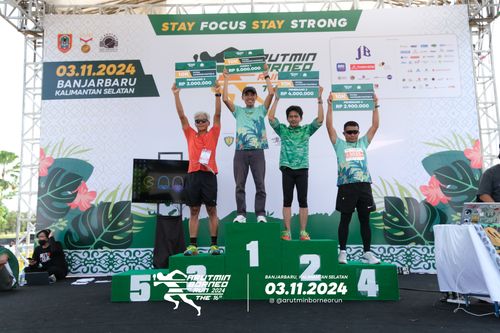 Race photo from Arutmin Borneo Run 2024