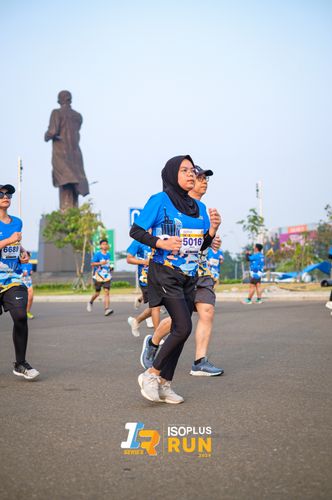 Race photo from ISOPlus Run 2024 Jakarta