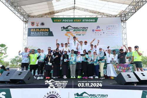 Race photo from Arutmin Borneo Run 2024