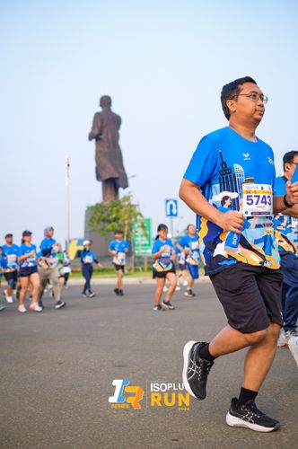 Race photo from ISOPlus Run 2024 Jakarta