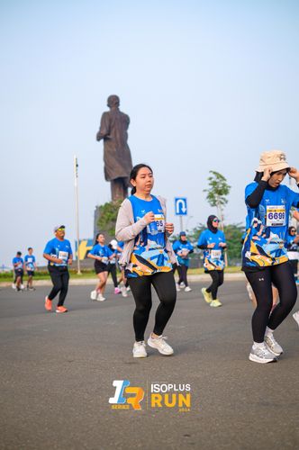 Race photo from ISOPlus Run 2024 Jakarta