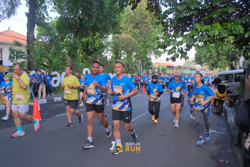 Race photo from Isoplus Run 2024 Surabaya