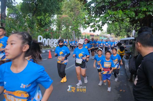 Race photo from Isoplus Run 2024 Surabaya