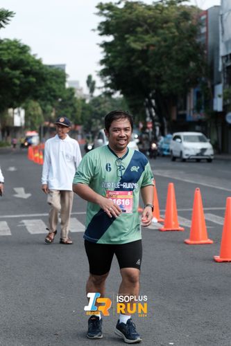 Race photo from Isoplus Run 2024 Surabaya