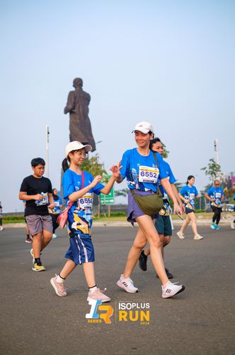 Race photo from ISOPlus Run 2024 Jakarta