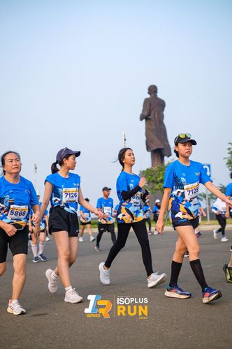 Race photo from ISOPlus Run 2024 Jakarta