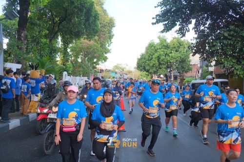 Race photo from Isoplus Run 2024 Surabaya