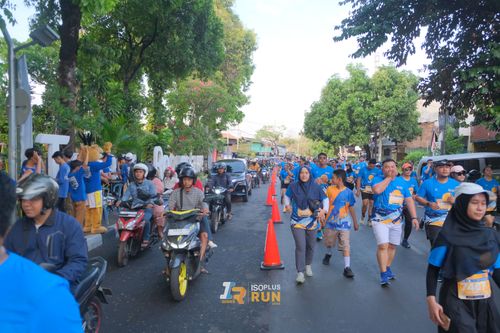 Race photo from Isoplus Run 2024 Surabaya
