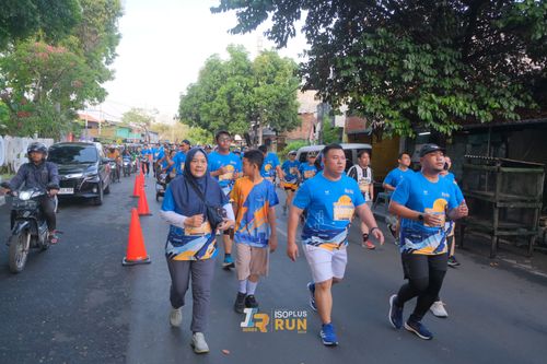 Race photo from Isoplus Run 2024 Surabaya