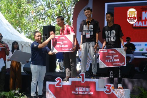 Race photo from Kediri Half Marathon 2025
