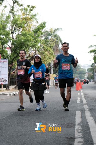 Race photo from Isoplus Run 2024 Surabaya