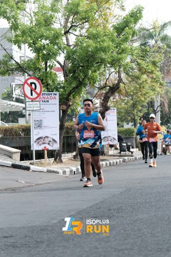 Race photo from Isoplus Run 2024 Surabaya