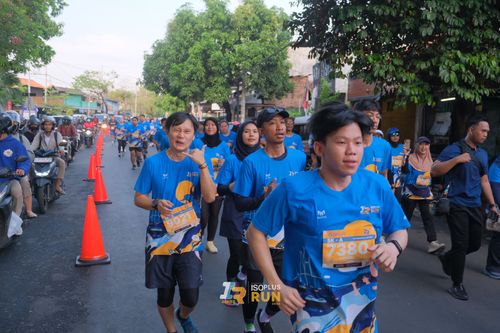 Race photo from Isoplus Run 2024 Surabaya
