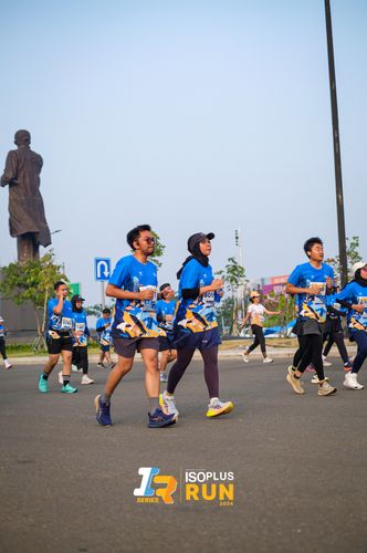 Race photo from ISOPlus Run 2024 Jakarta