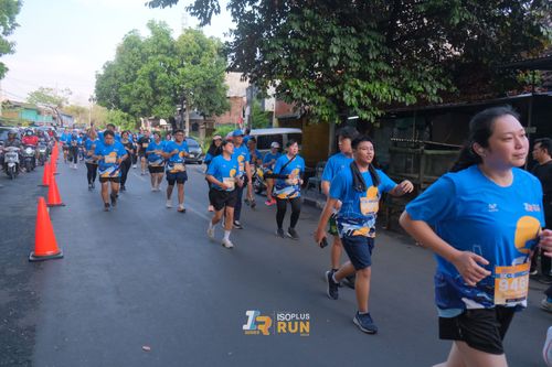 Race photo from Isoplus Run 2024 Surabaya