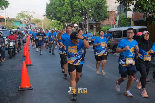 Race photo from Isoplus Run 2024 Surabaya