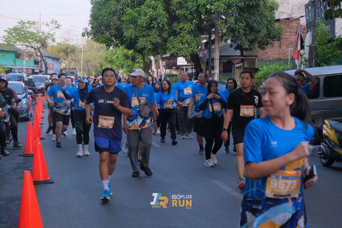 Race photo from Isoplus Run 2024 Surabaya