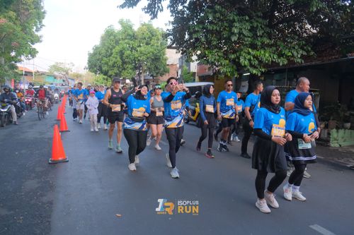 Race photo from Isoplus Run 2024 Surabaya
