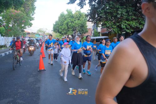 Race photo from Isoplus Run 2024 Surabaya