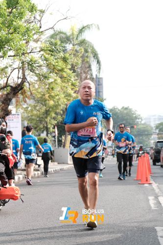 Race photo from Isoplus Run 2024 Surabaya
