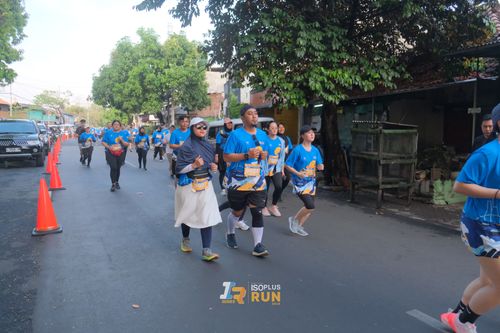 Race photo from Isoplus Run 2024 Surabaya