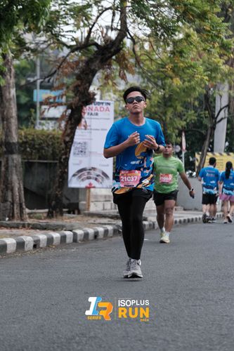 Race photo from Isoplus Run 2024 Surabaya