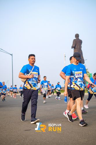Race photo from ISOPlus Run 2024 Jakarta