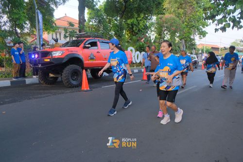 Race photo from Isoplus Run 2024 Surabaya