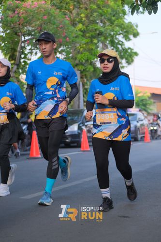 Race photo from Isoplus Run 2024 Surabaya