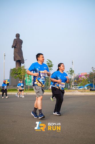 Race photo from ISOPlus Run 2024 Jakarta