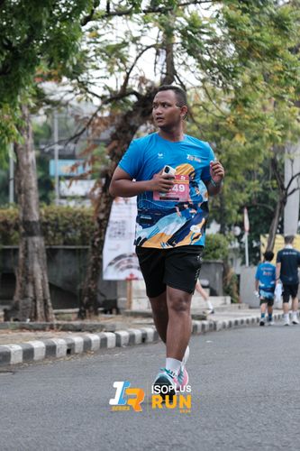 Race photo from Isoplus Run 2024 Surabaya