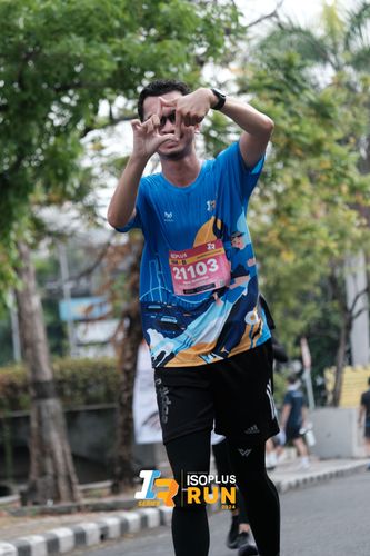 Race photo from Isoplus Run 2024 Surabaya