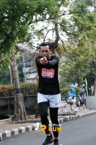 Race photo from Isoplus Run 2024 Surabaya
