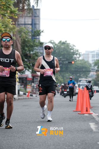 Race photo from Isoplus Run 2024 Surabaya