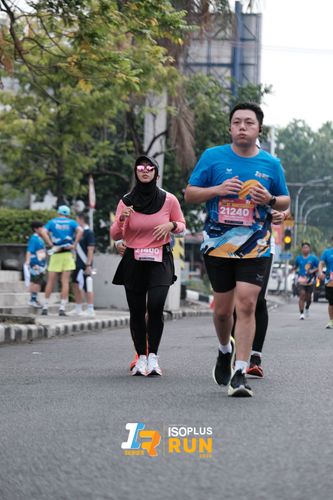 Race photo from Isoplus Run 2024 Surabaya