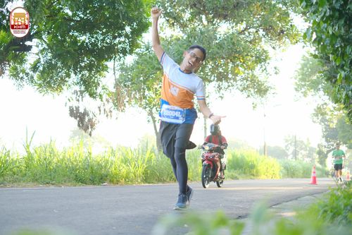 Race photo from Kediri Half Marathon 2024