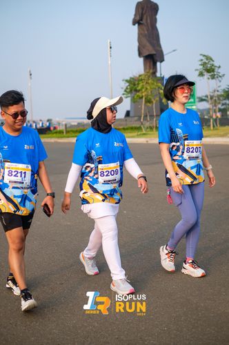 Race photo from ISOPlus Run 2024 Jakarta