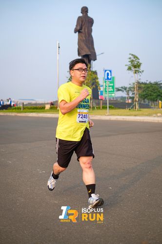 Race photo from ISOPlus Run 2024 Jakarta